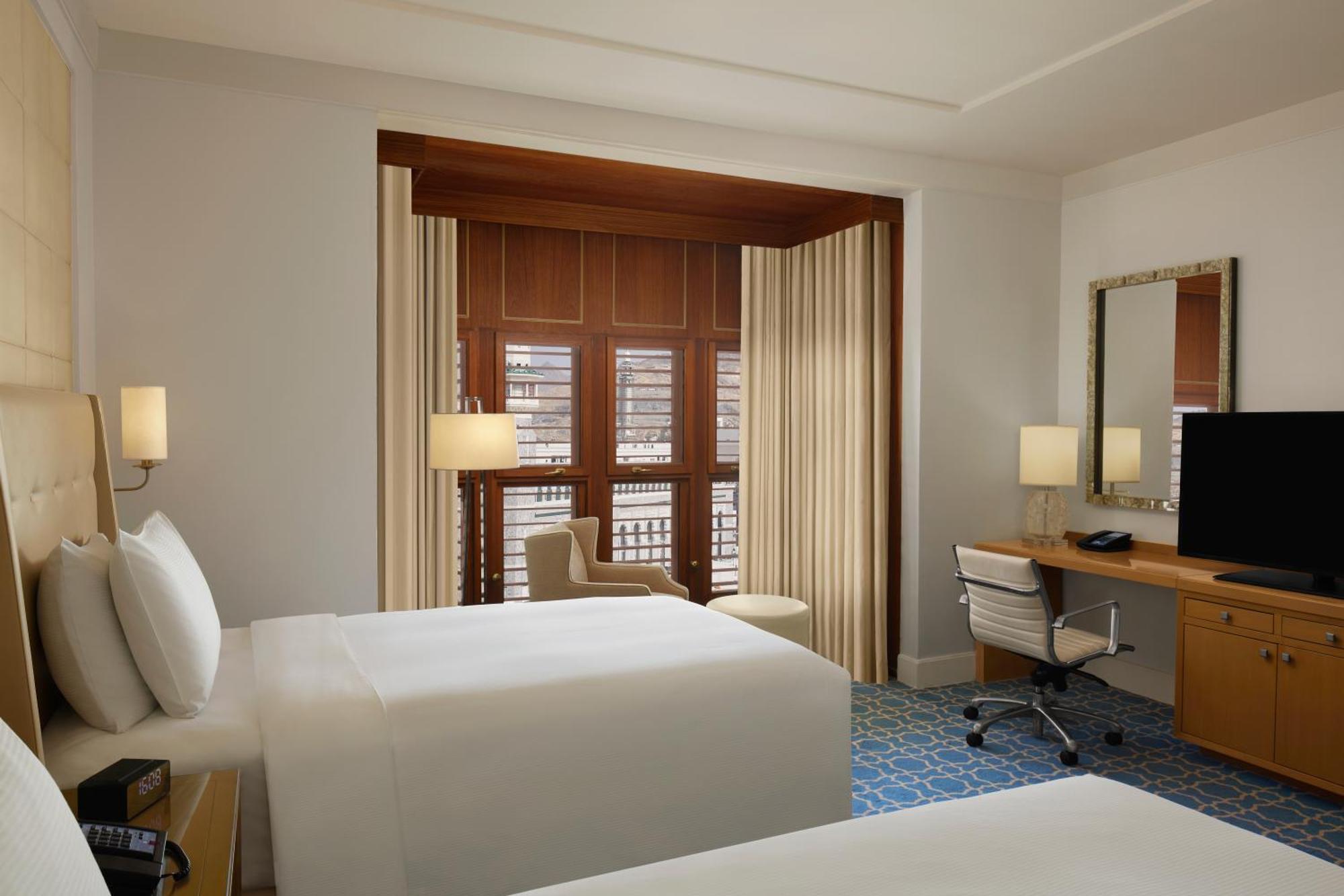 ฮิลตัน มักกะฮ์ คอนเวนชั่น โฮเต็ล Hotel Mecca ภายนอก รูปภาพ A guest room at the hotel