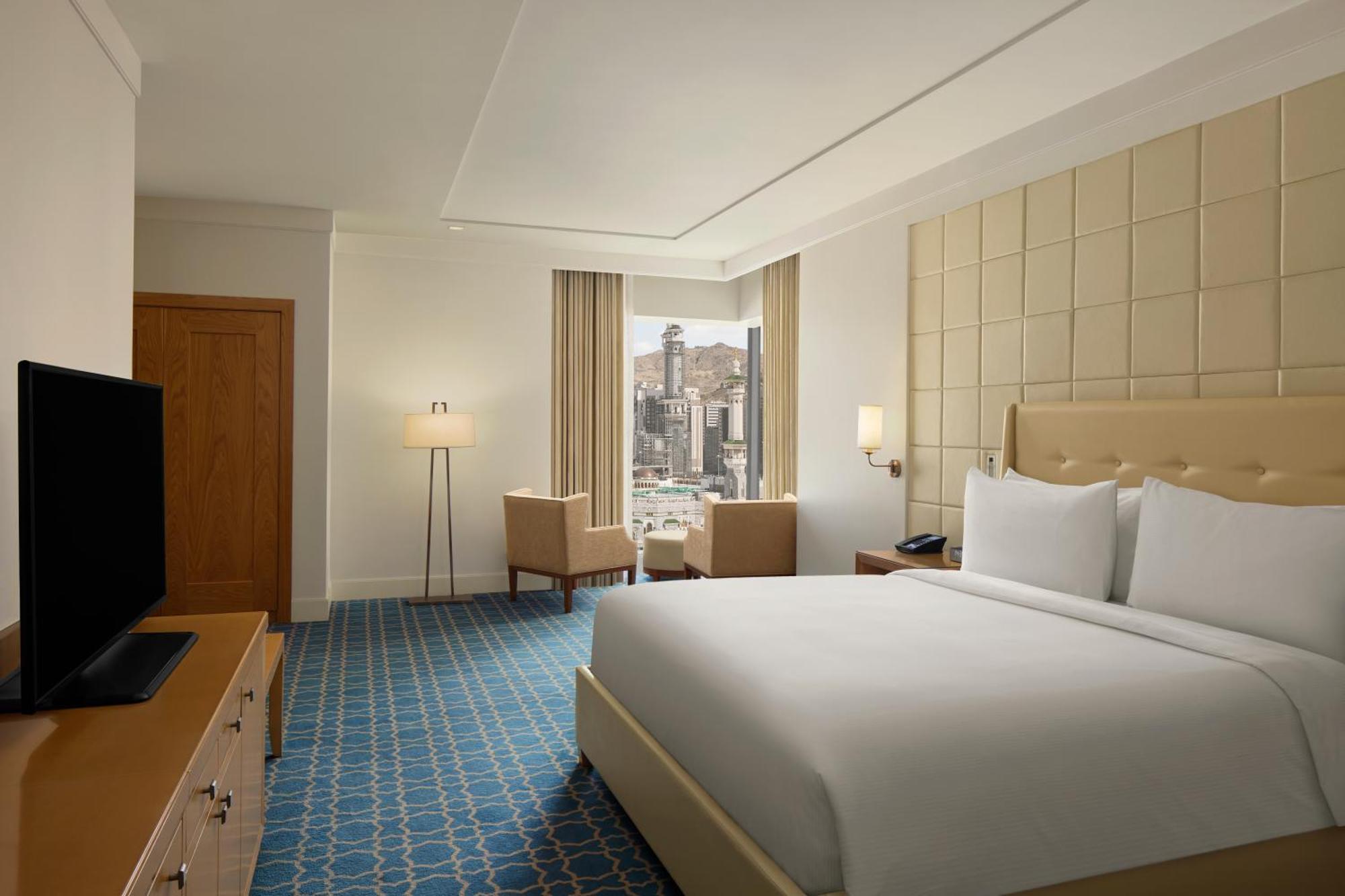 ฮิลตัน มักกะฮ์ คอนเวนชั่น โฮเต็ล Hotel Mecca ภายนอก รูปภาพ A room at the hotel